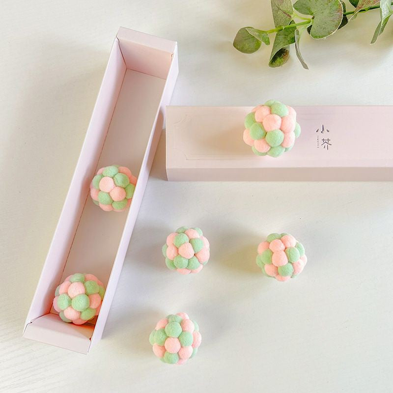 [SG] Cat toy soft ball with bell elastic fluffy pet toy TinyPet