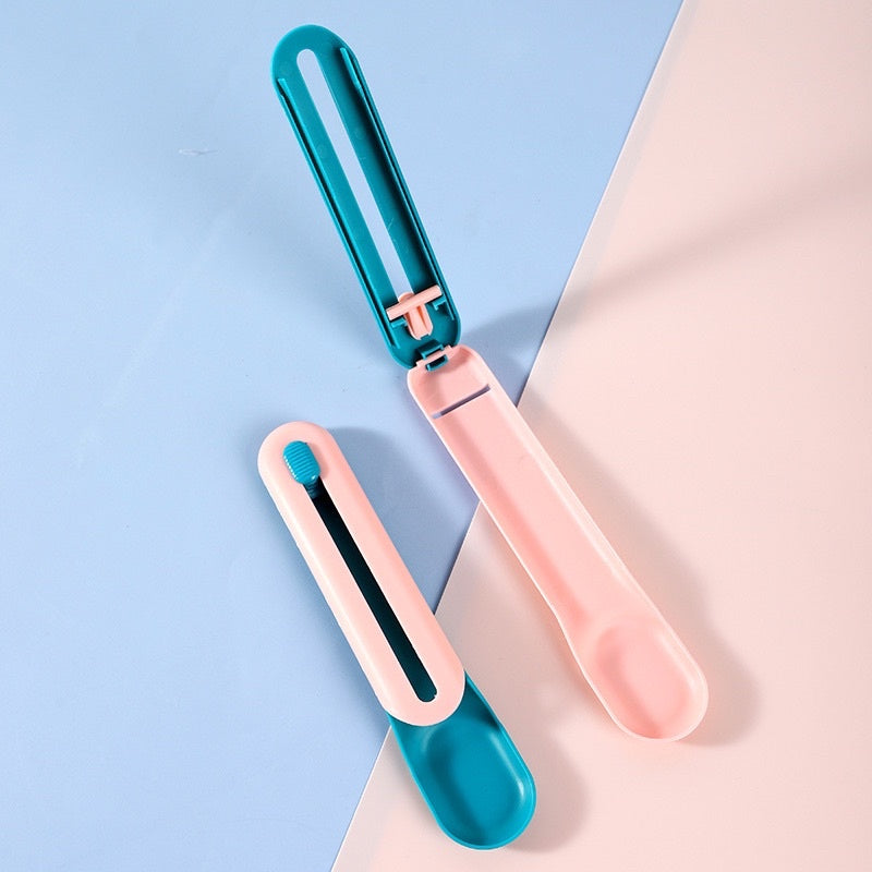 Cat snack feeder spoon meat paste pushing spoon