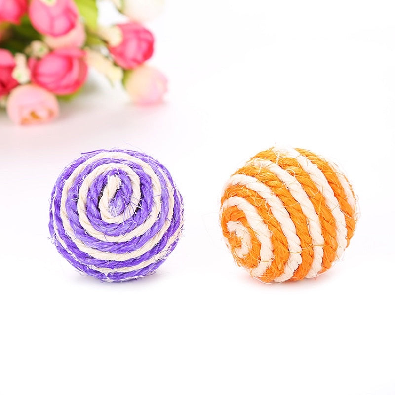Cat toy sisal rope ball 4.5 cm pet biting toy chaser