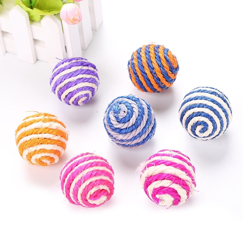Cat toy sisal rope ball 4.5 cm pet biting toy chaser