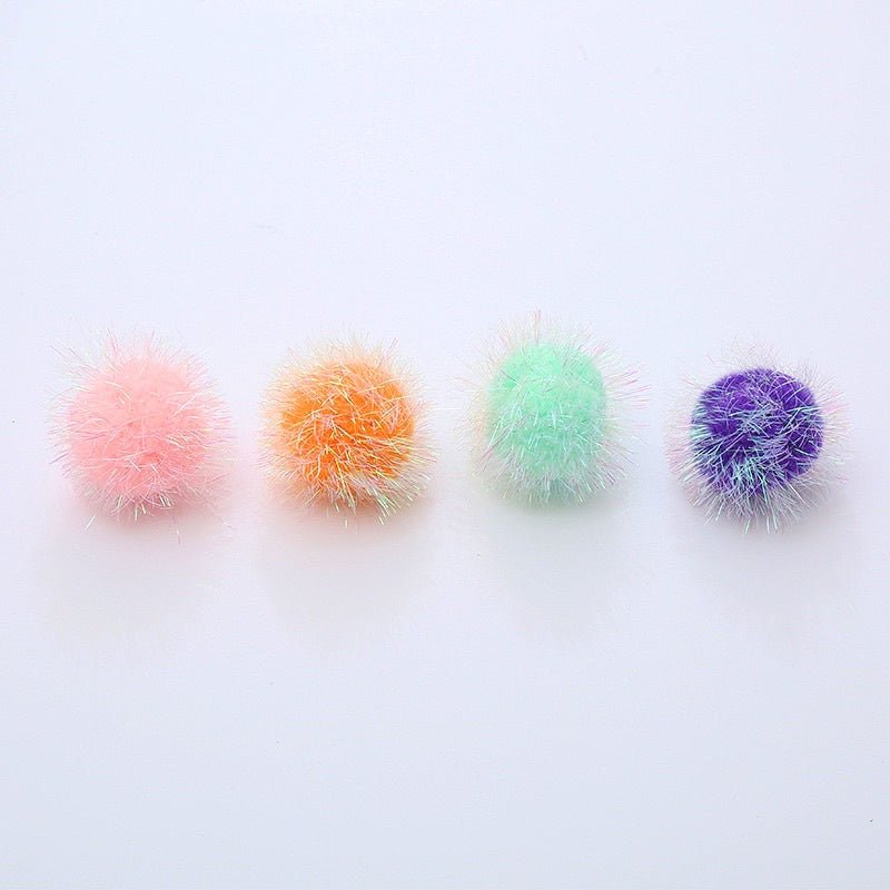 Cat chaser fluffy soft ball 4cm macaron color