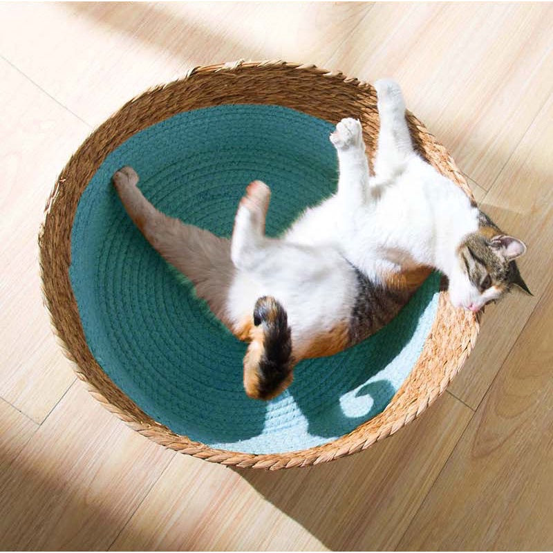 Wakupet hand made bulrush cotton knitted Cat Bed with scratch board scratcher