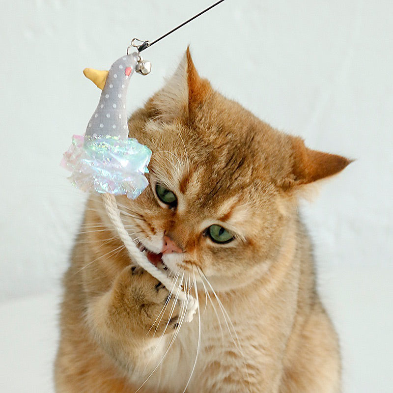 Wooden Handle Steel Wire Cat Teaser with Fur and Bell Pet Toy Stick Wand