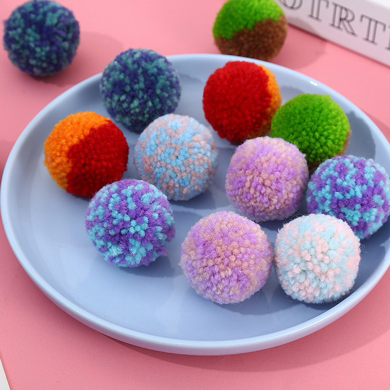 Cat Toy Fluffy Chasing Ball Yarn Pom Silence Pet Toy