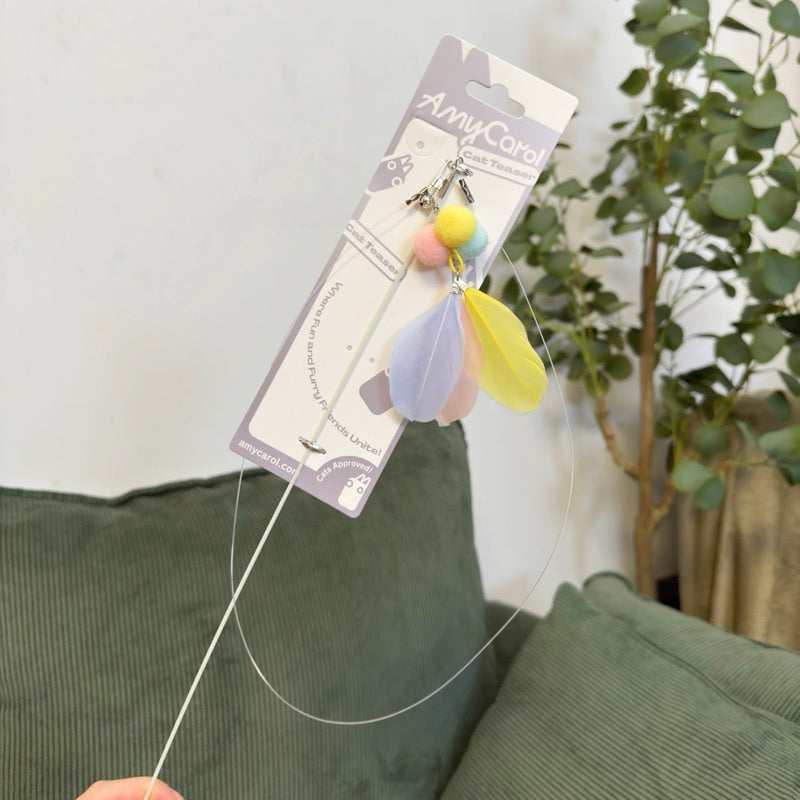 Amy Carol Wooden Handle Fishing Line Cat Teaser – Interactive & Replaceable Feather Toy
