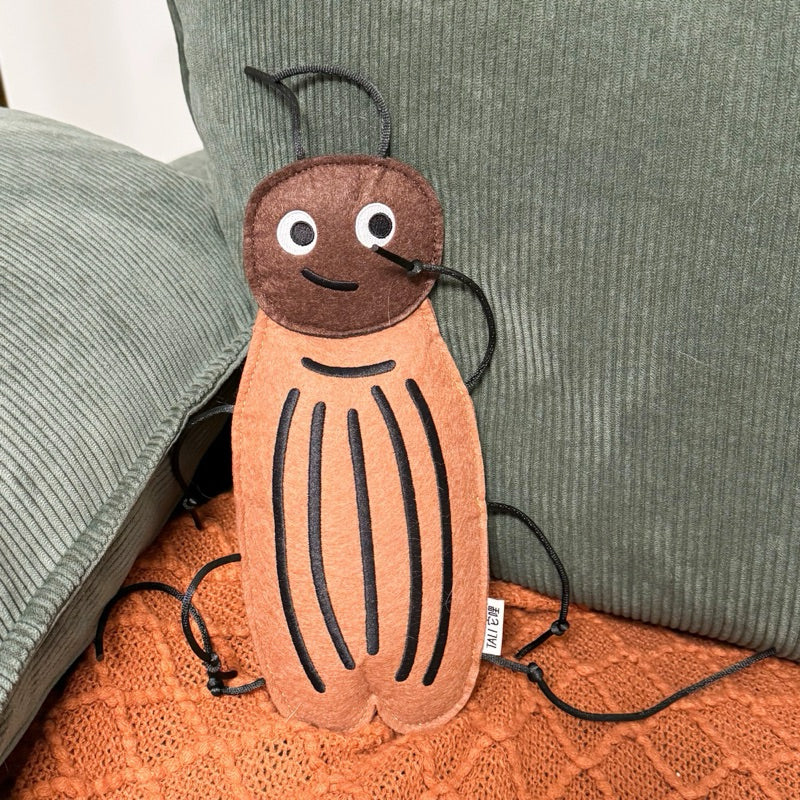 Tali Felt Catnip Chasing Toy for Cat Bitting Cockroach Insects Pet Toy